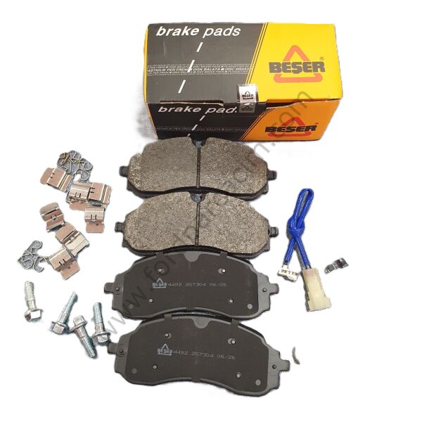 Transit Ön Fren Balatası 2024 Sonrası Modeller İçin İTHAL