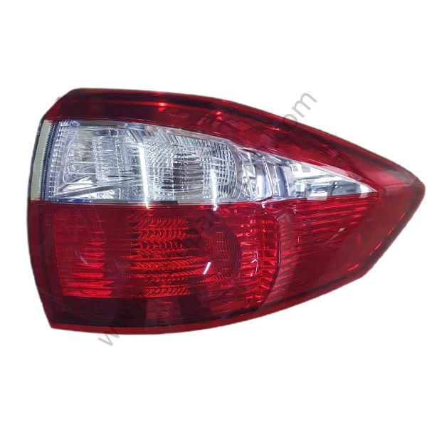 C-Max Dış Sağ Stop 2011-2015 Arası Modeller İçin DEPO