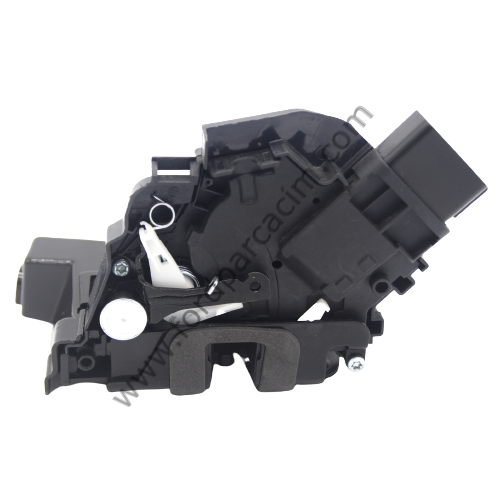 Focus Ön Kapı Kilidi Sol Taraf 2006-2011 Arası Modeller İçin İTHAL