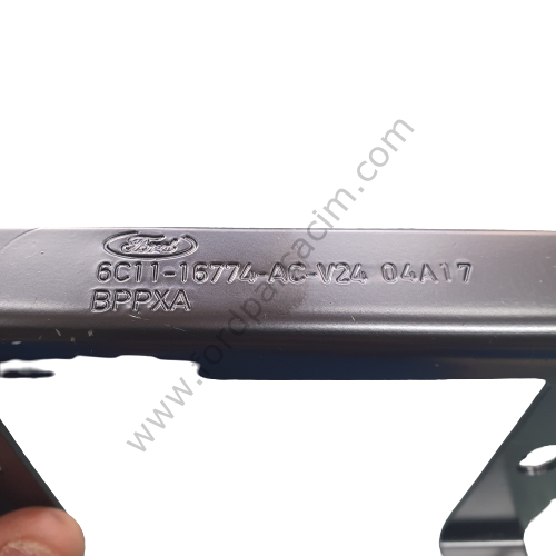 TRANSIT V347 MOTOR KAPUT DEMİR YUVASI 2007-2013 ARASI MODELLER İÇİN ORJİNAL