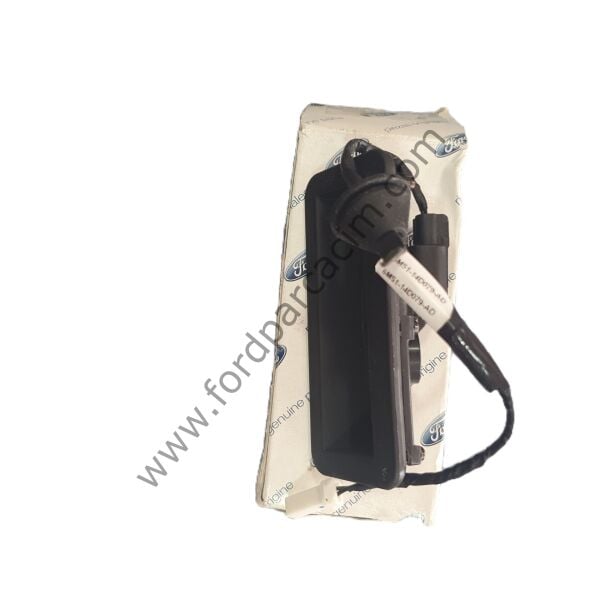 C-Max Bagaj Açma Butonu Elektrikli 2003-2007 Arası Modeller İçin ORJİNAL