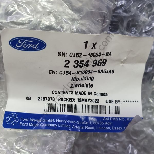 Kuga Sağ Ayna Üçgeni Siyah 2013-2020 Arası Modeller İçin ORJİNAL