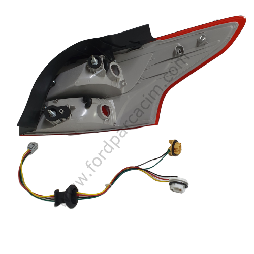 Focus Stop Lambası SOL Dış Sedan 2011-2015 Arası Modeller İçin İTHAL