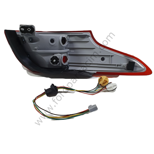 Focus Stop Lambası SAĞ Dış 2015-2018 Arası Modeller İçin İTHAL