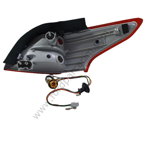 Focus Stop Lambası SOL Dış 2015-2018 Arası Modeller İçin İTHAL