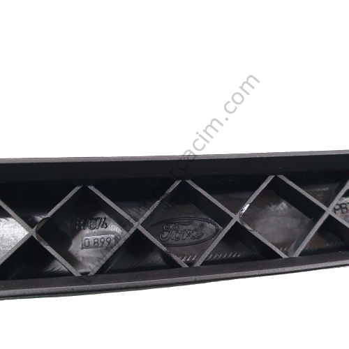 Focus 3 Arka Silecek Kolu 2012-2017 Arası Modeller İçin FOMOCO