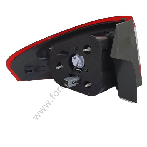 Mondeo Stop Lambası SAĞ DIŞ LED'li Taraf 2010-2014 Arası Modeller İçin İTHAL