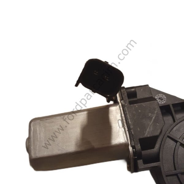Courier Ön SAĞ Cam Krikosu Motorlu Komple 2014 Sonrası İTHAL 2 FİŞLİ