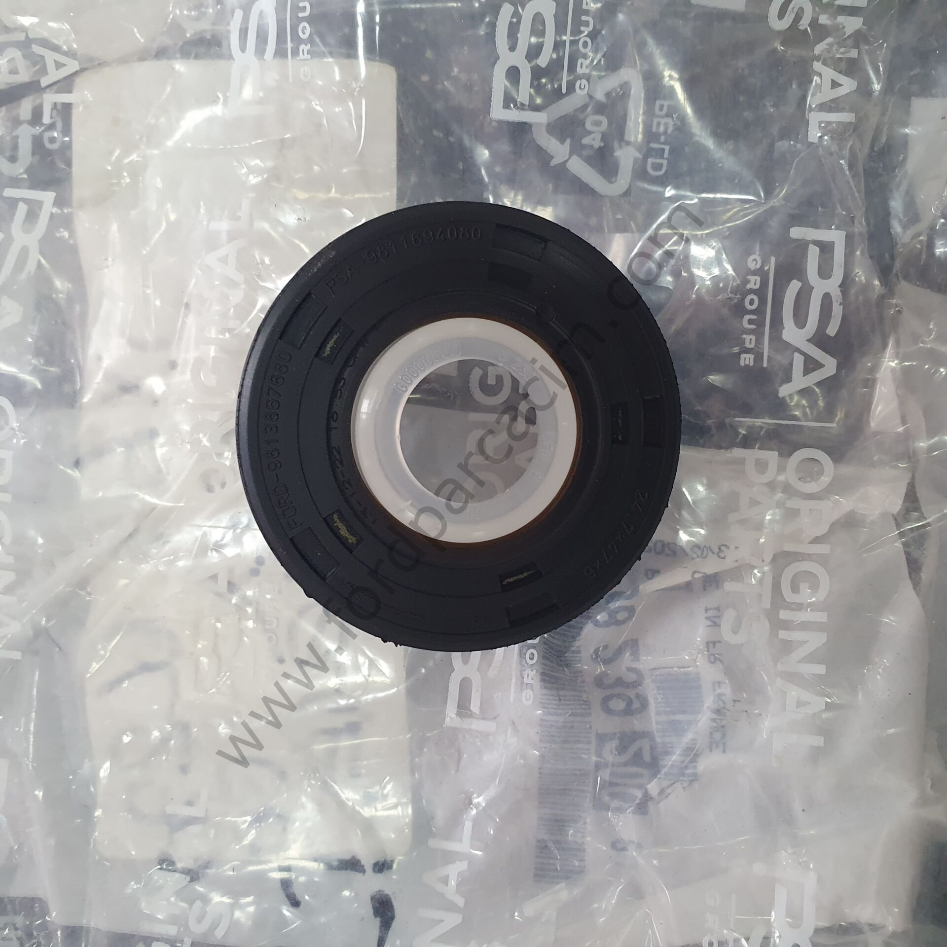 Focus 4 Eksantrik Keçesi 2018 Sonrası 1.5 Dizel Modeller İçin ORJİNAL