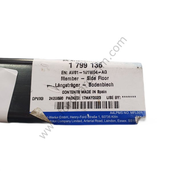 Connect Travers Yan Taban Sağ AV61 101W04 AD 2014-2022 Arası Modeller İçin ORJİNAL