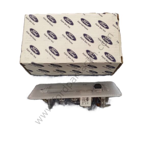 Transit İç Tavan Lambası Tek Düğmeli 2002-2013 Arası Modeller İçin ORJİNAL